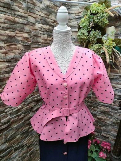 Vintage 1980s 50s style Pink Navy polkadot peplum dress Size M Postage included