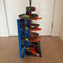 Hotwheels Garage & 22 Hotwheels cars Image 4