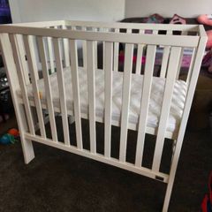 White Bed Cot