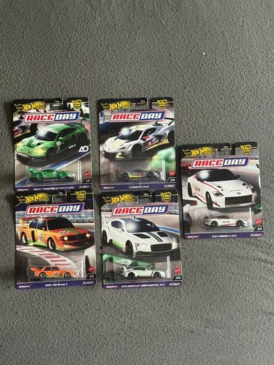 Hot wheels Premium Race Day