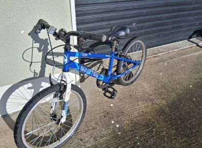 Garage Clear out - boys bike