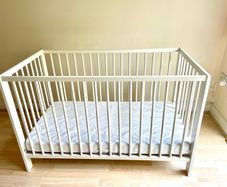Ikea Gulliver baby cot and matress