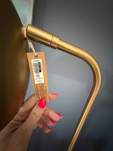 2 matching floor lamps