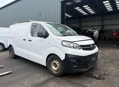 For Breaking 2021 Vauxhall Vivaro 1.5 Diesel