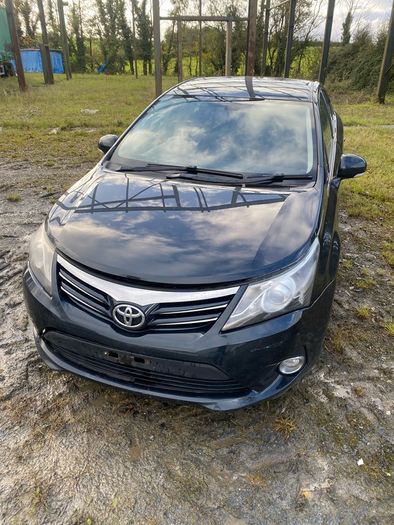 2014 Toyota Avensis Breaking