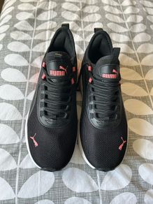 puma trainers -size 6