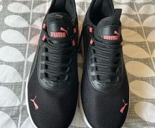 puma trainers -size 6