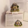 Lilliput Lane Model Houses & Others Lilliput Lane - UP WHITE THE LARKS Collectables great gift present display decor  original box and  deed collectors card Image 3