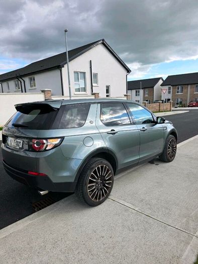 Land rover discovery sport