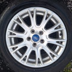16" Genuine Ford Alloys with tyres