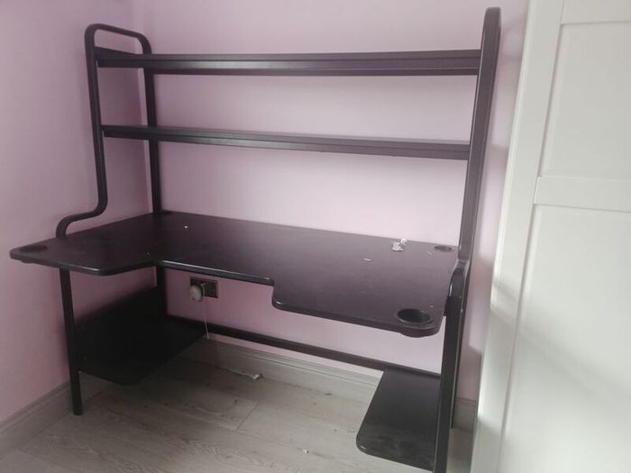 desk