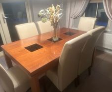table and 6 chairs