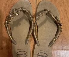 Havaianas Flip Flops Size 6-7