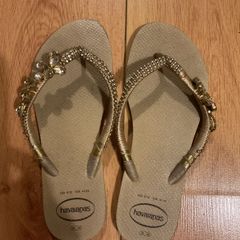 Havaianas Flip Flops Size 6-7