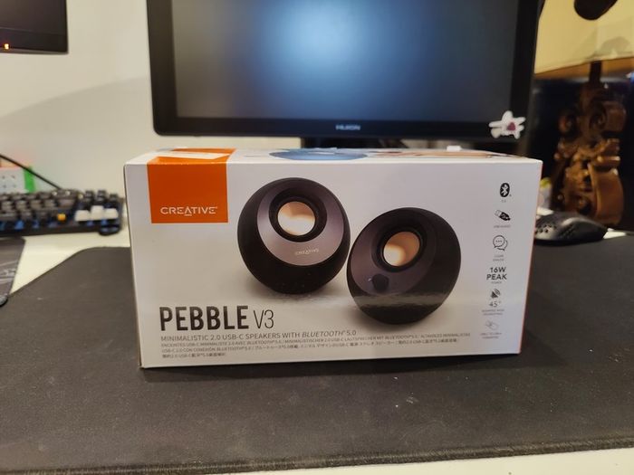 Brand new CREATIVE Pebble V3 Speakers with  Bluetooth 5.0
