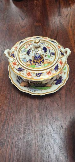 Japanese-inspired Imari pattern with cobalt blue, red, and gold gilding china