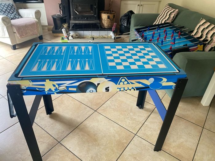 Multi games table