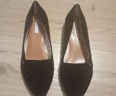 ladies shoes & others stories size 7 black velvet