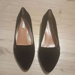 ladies shoes & others stories size 7 black velvet