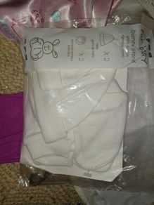 Baby hat and 2 gloves