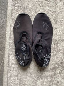 One pair size 9 water shoes /slippers