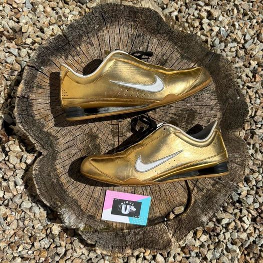 Get Luxury Gold Nike's