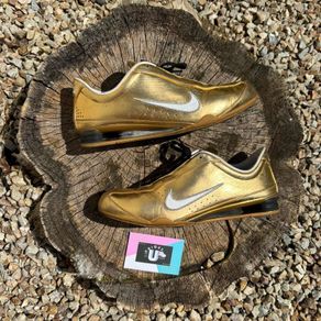 Get Luxury Gold Nike's