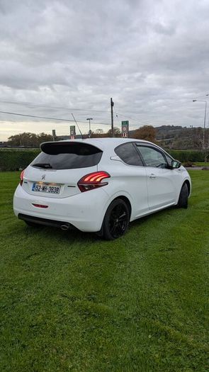 2015 Peugeot 208