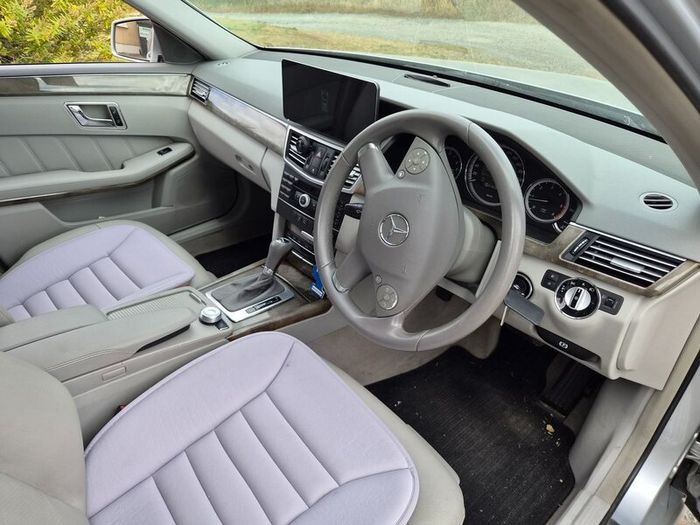 Mercedes-Benz E-Class 2010