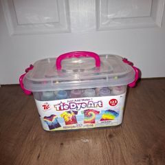 Tie Dye Art kit 18 colours, 12 of them unused&6 have more than half amount of paint left in them