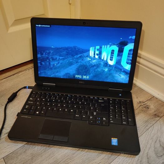 Dell Latitude laptop intel core i5 nvidia basic GPU