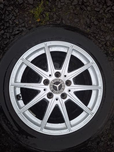 16" Genuine Mercedes Alloys with tyres