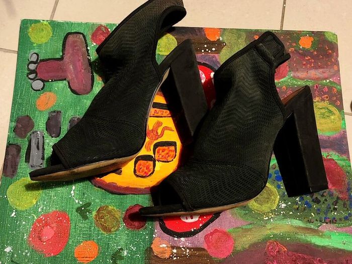 PRICE DROP Quick sale Aldo heels size 7