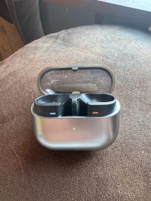 Samsung Galaxy Buds 3 Pro (case only)