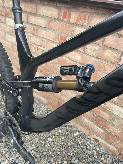 Canyon Torque CF 9