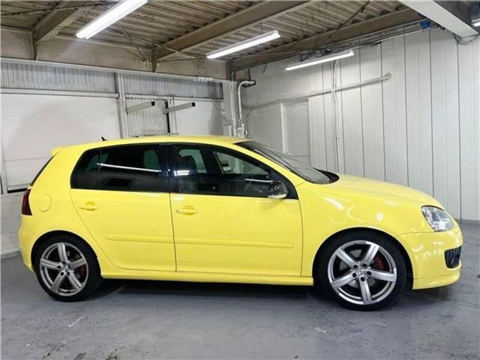 2009 VW Golf GTI Pirelli Edition only 66k kms!