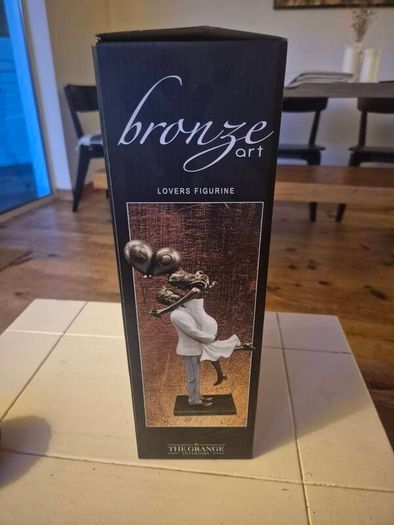 Wedding Gift - Bronze Art Lovers Figurine