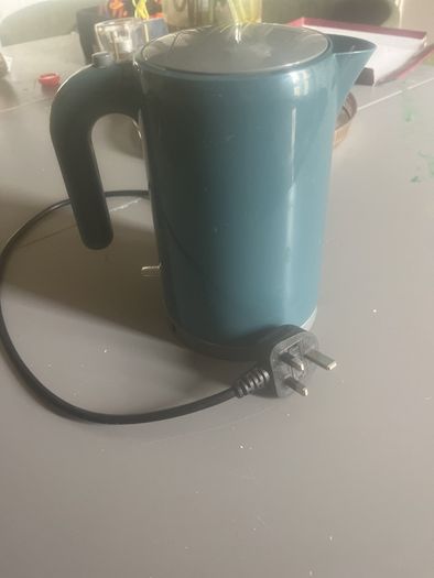 kettle  green blue