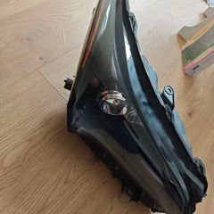 Lexus nx300 headligh