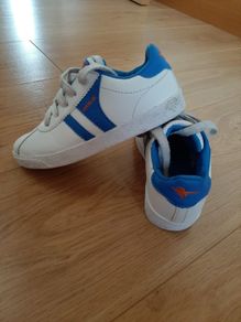 Boys Gola trainers size juniour 11uk