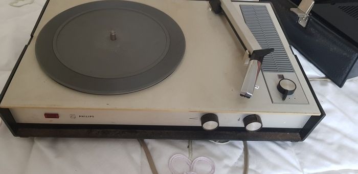 Record player