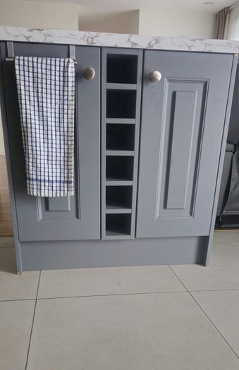 Kitchen Island / Breakfast Bar Table with Stools