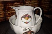 Jug set