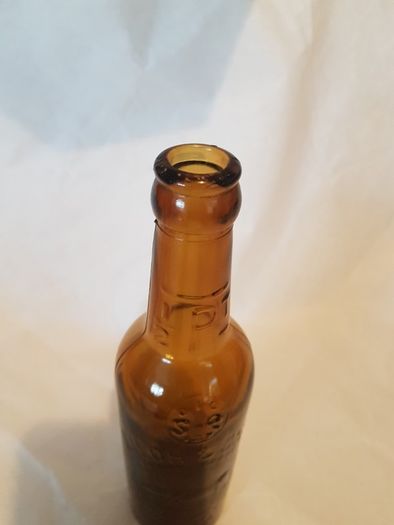 kiloh and co ltd ,,bottle cork prefect condition collectors item,buyer collects or pays postage thank you ,sold as is,