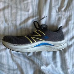 new balance running shoes