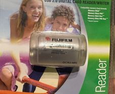 Fujifilm Card reader