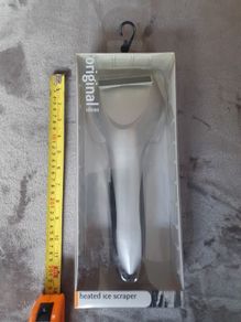 Heated Window Scraper Price Drop. Big Clearout, Make An Offer