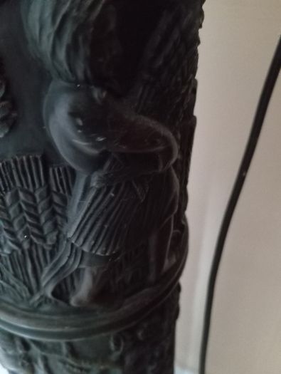 Vintage pillar