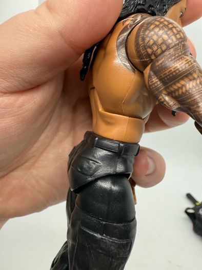wwe elite series 35 Roman Reigns action figure