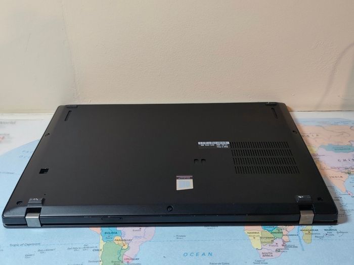 Lenovo ThinkPad X390 Intel i7 8th Gen | 16GB RAM | 256GB SSD | Windows 11 | Office 2021